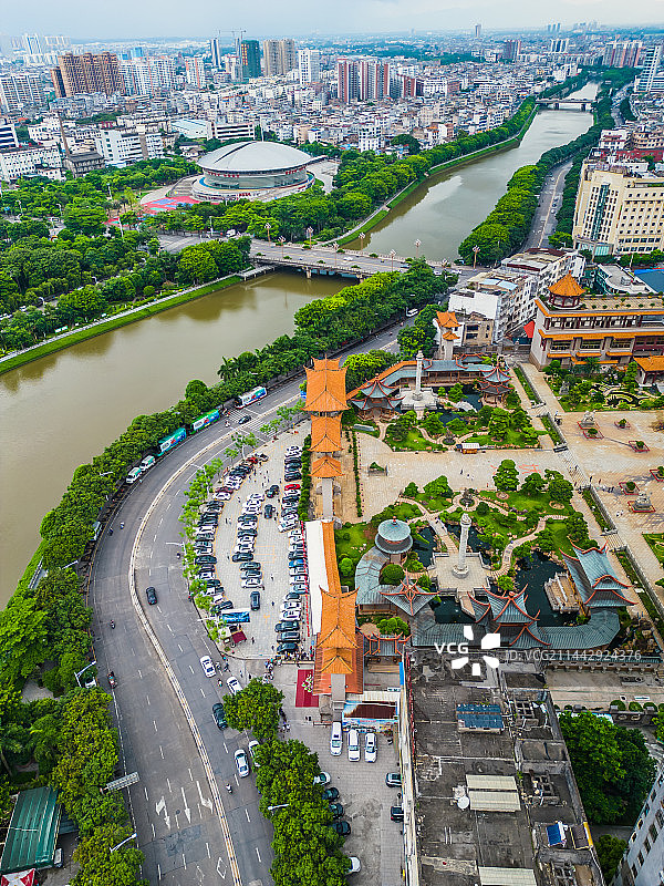 航拍广西玉林云天文化城云天宫图片素材