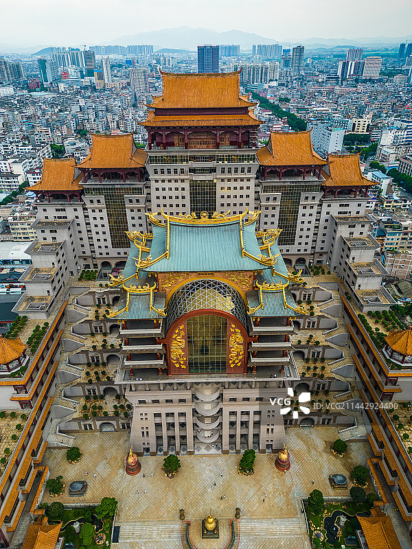 航拍广西玉林云天文化城云天宫图片素材