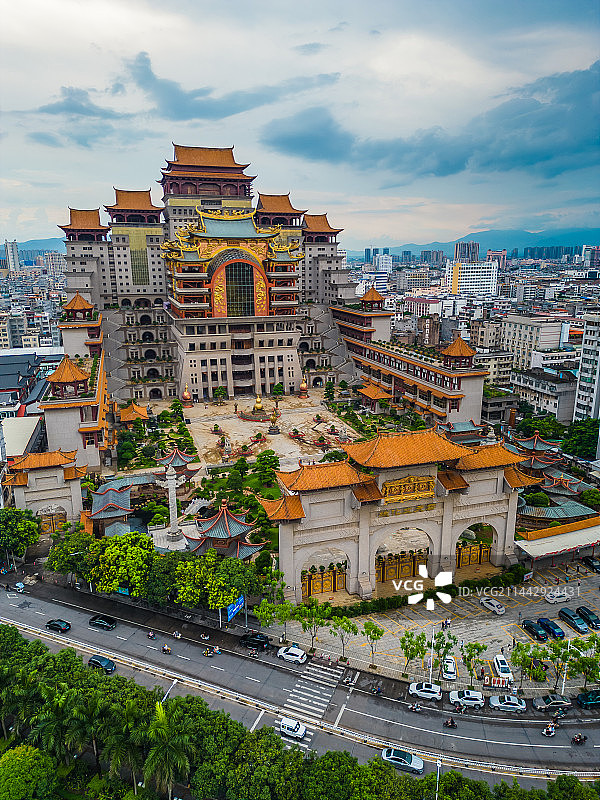 航拍广西玉林云天文化城云天宫图片素材