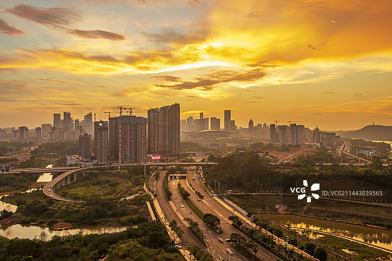 南宁五象新区日落图片素材