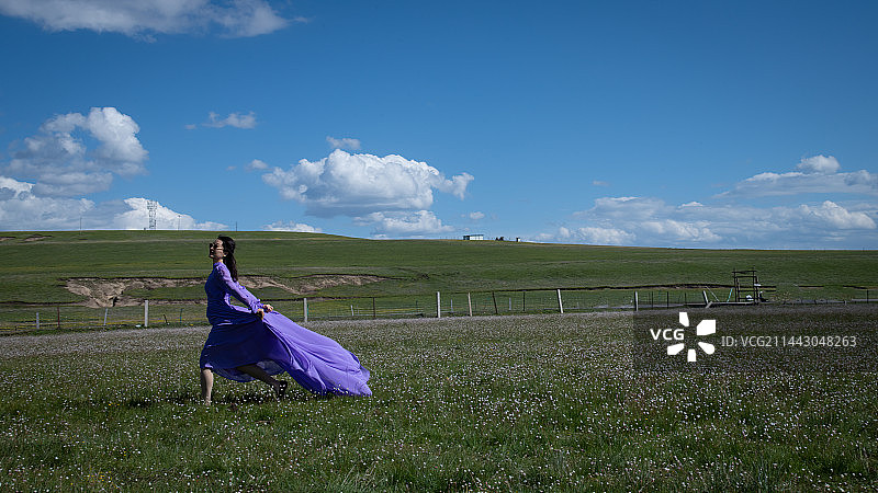 川西红原草原之舞图片素材