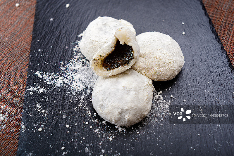 桌面上端午节传统美食糯米凉糕图片素材