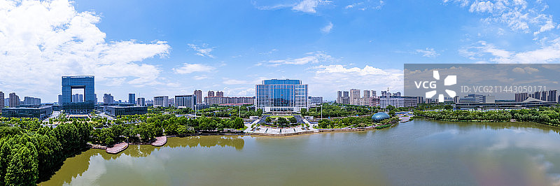 沿江都市靖江滨江新城地标建筑三件套图片素材