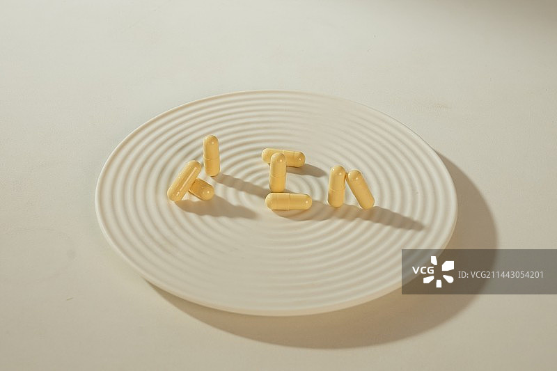 胶囊  药丸排列图片素材