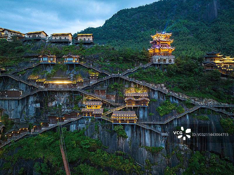 江西上饶望仙谷航拍白天与夜景图片素材