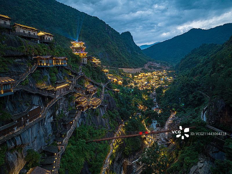江西上饶望仙谷航拍白天与夜景图片素材