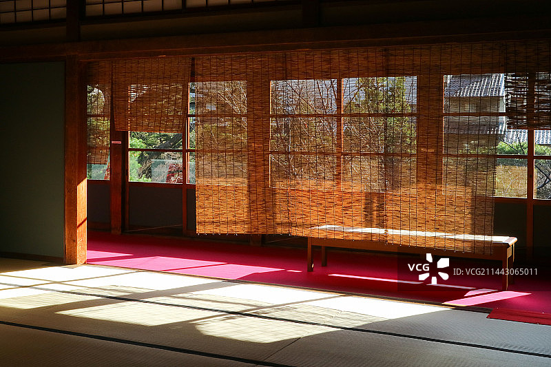 阳光透过竹帘照在榻榻米上 日本京都图片素材