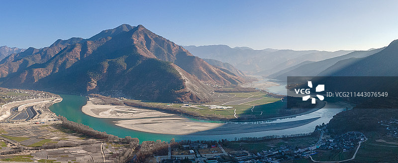 航拍万里长江第一湾图片素材