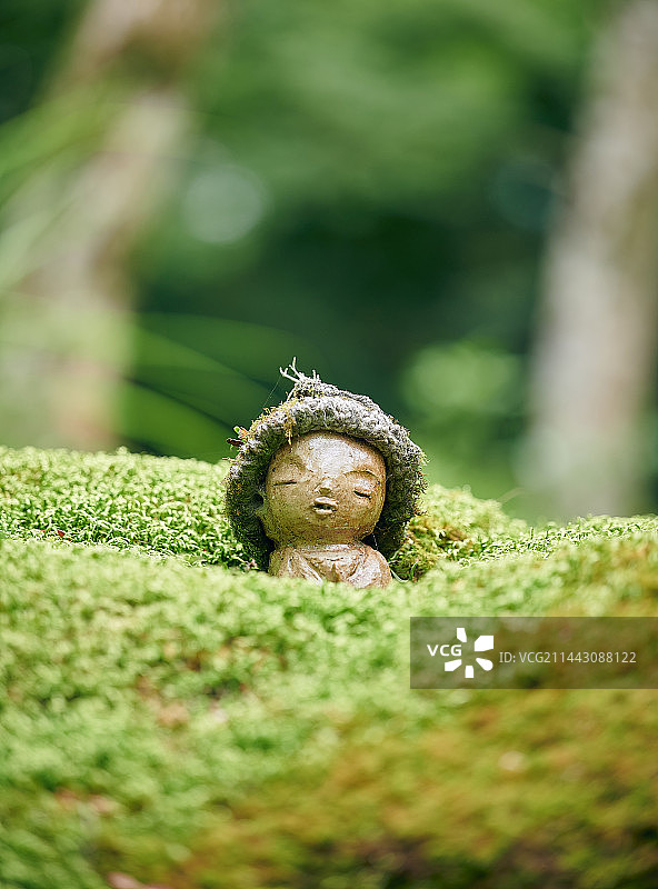 日本京都三千院地藏王菩萨雕像图片素材