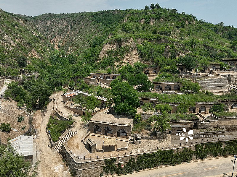 古窑洞群 甄家湾古村落 全景航拍图片素材