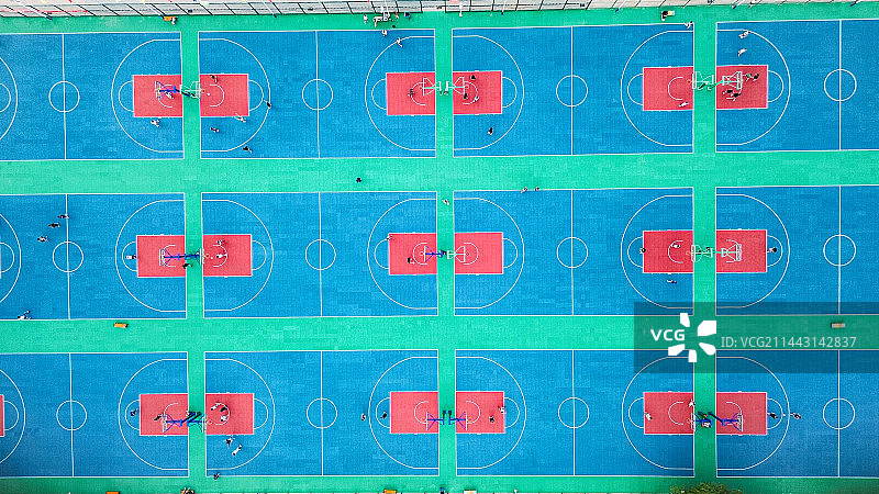 航拍视角下的夏季图片素材