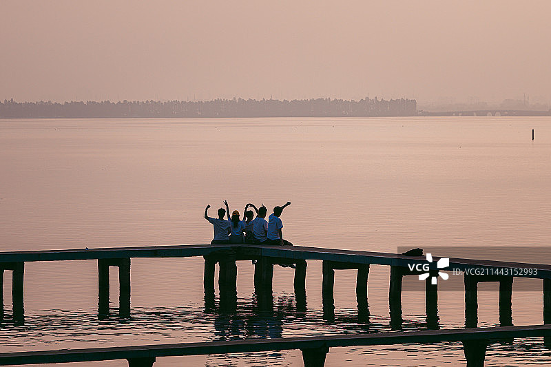 清晨的凌波门图片素材
