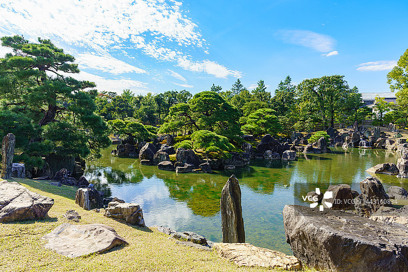 日本京都二条城二之丸庭园图片素材