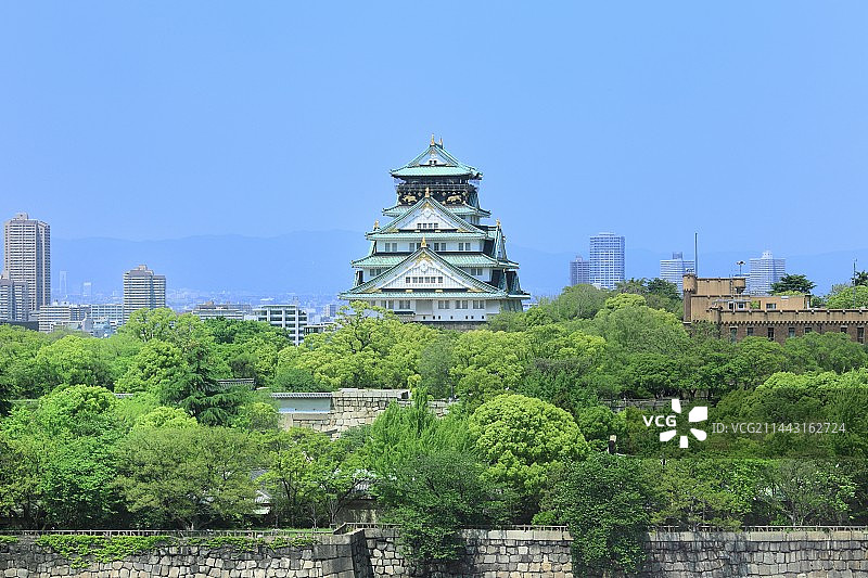 日本大阪城和绿植建筑图片素材