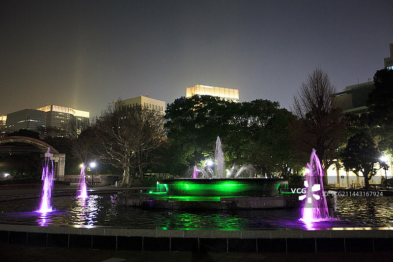 夜晚的日本东京日比谷公园图片素材