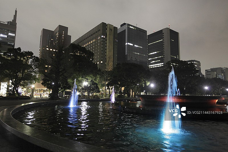 夜晚的日本东京日比谷公园图片素材