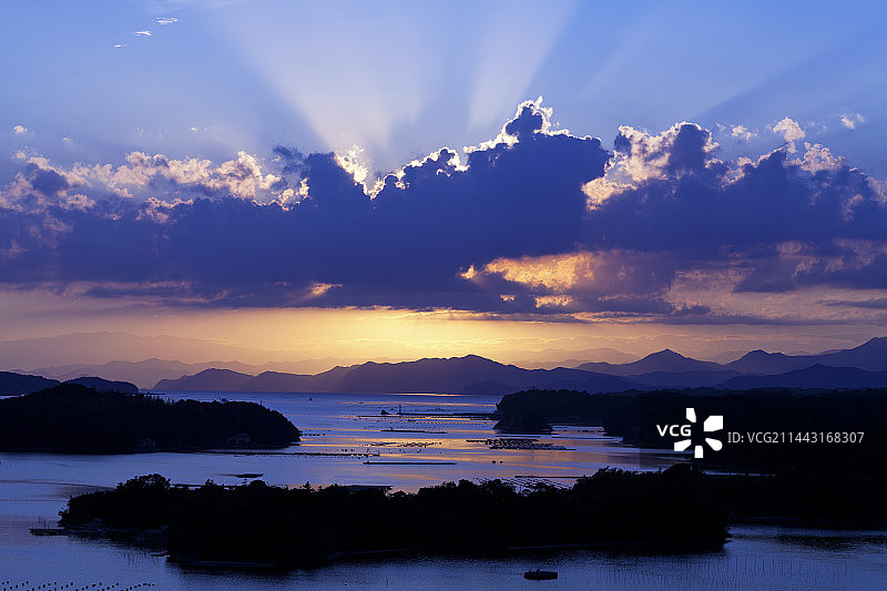 阿戈湾和光芒图片素材