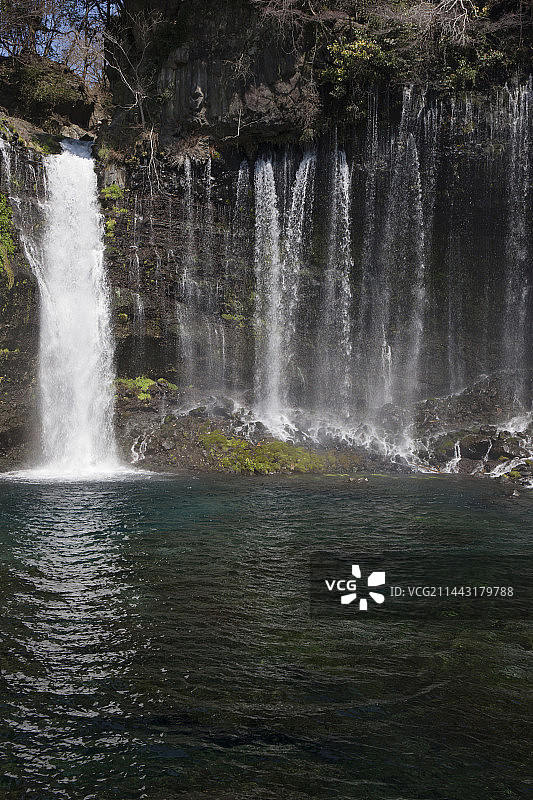 日本静冈县富士宫市白丝瀑布图片素材