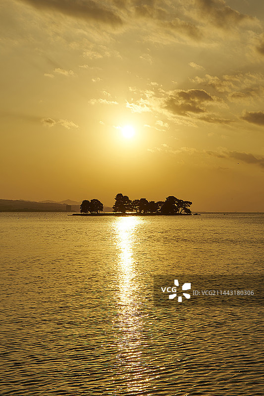 日本岛根县松江市宍道湖日落美景图片素材