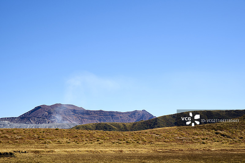 日本熊本县阿苏市草千里图片素材