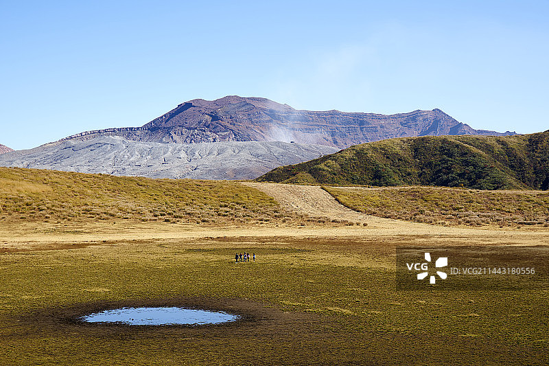 日本熊本县阿苏市草千里图片素材