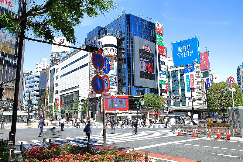 东京涩谷火车站人行横道图片素材