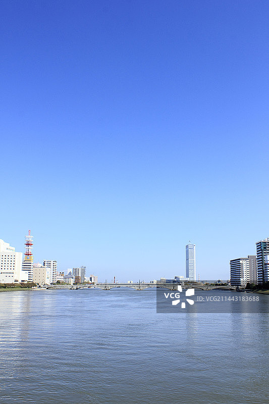 日本新泻县信浓川和万代桥图片素材