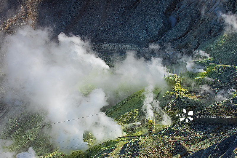 日本神奈川县箱根町大涌谷烟雾图片素材