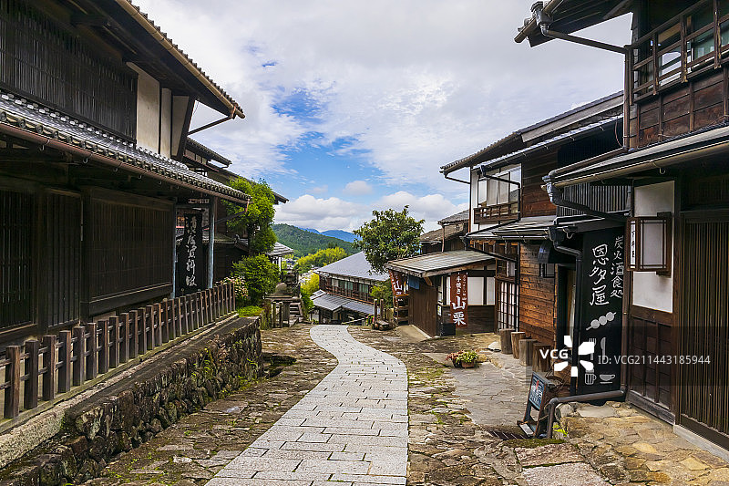日本岐⾙县中津川市马笼宿图片素材