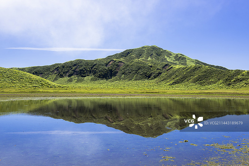 日本熊本县阿苏草千里图片素材