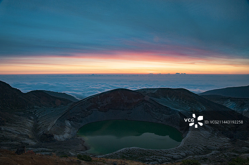 日本宫城县藏王日出火山口图片素材