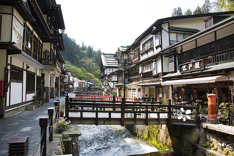 日本山形县尾花泽市银山温泉图片素材