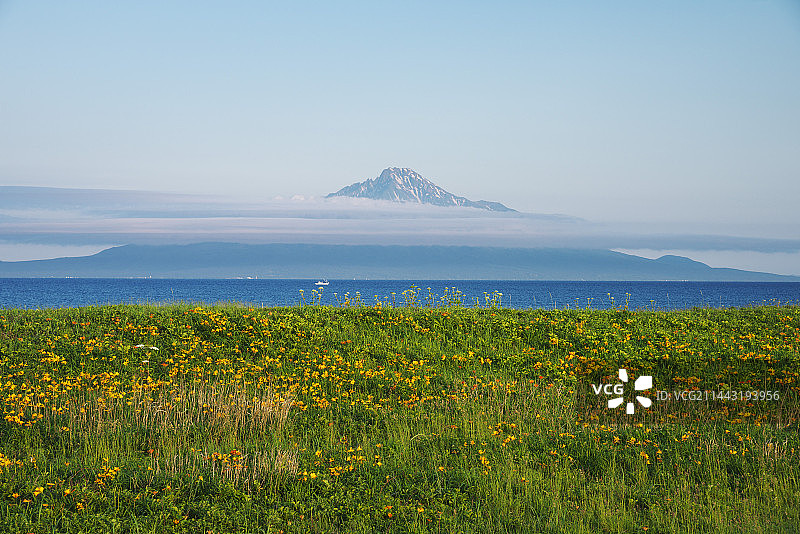 利尻岛、猿払平原和日本海，日本北海道天盐郡丰稔图片素材