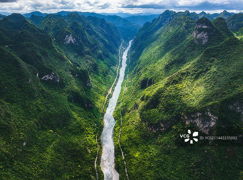 无人机航拍龙滩大峡谷图片素材