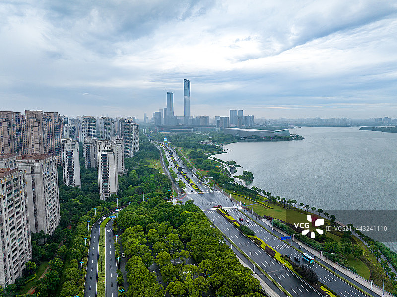 苏州园区金鸡湖大桥清晨雨后风景航拍图片素材