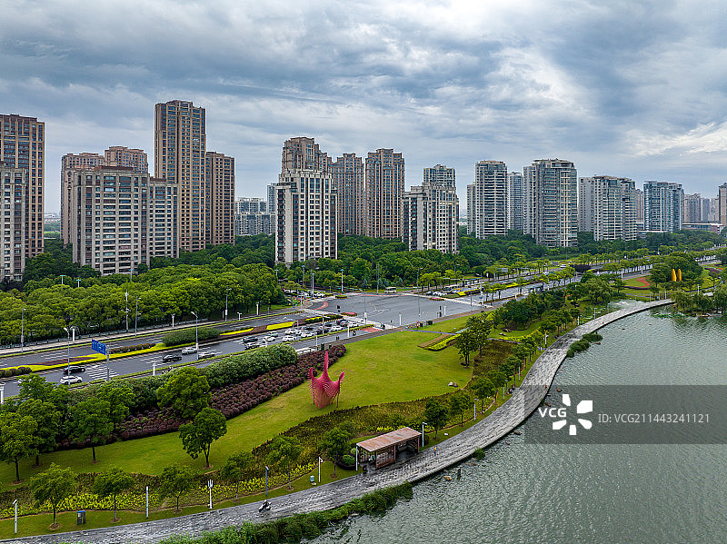 苏州园区金鸡湖大桥清晨雨后风景航拍图片素材