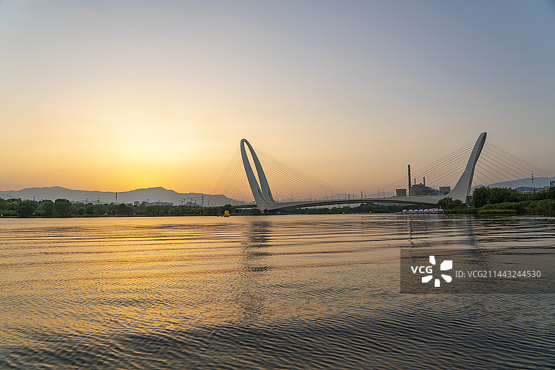 北京新首钢大桥莲石湖风景图片素材