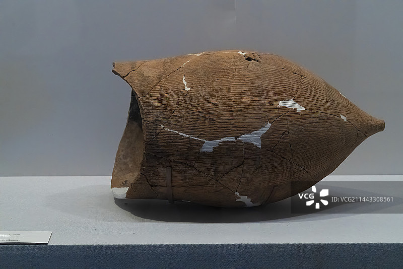 新石器时代仰韶文化，陶瓮棺图片素材