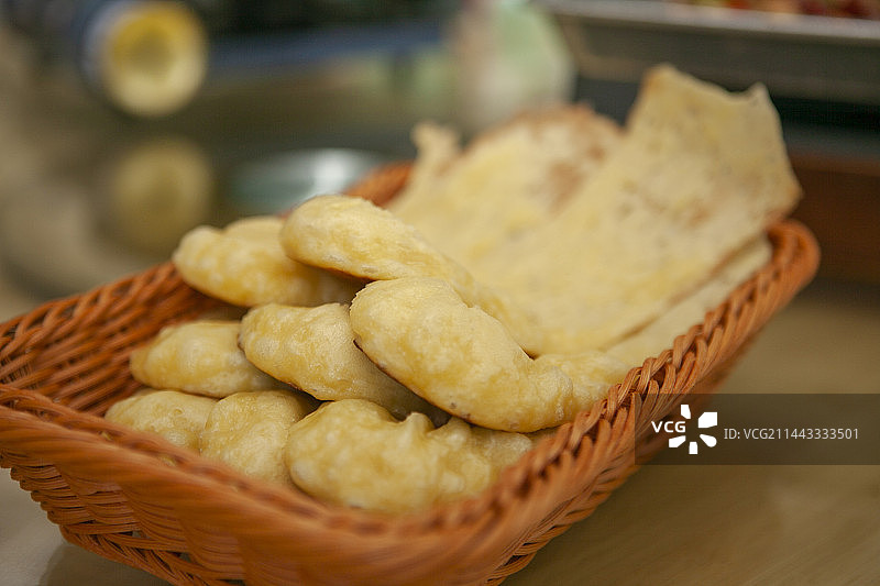 锅边馍，馍馍，粑粑，甜品，粗粮，主食，美食，美味，早餐，中餐，午餐，晚餐，下饭菜，家常菜，吃，食欲图片素材