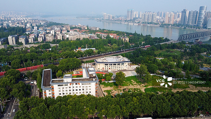 襄阳市老年大学校园图片素材