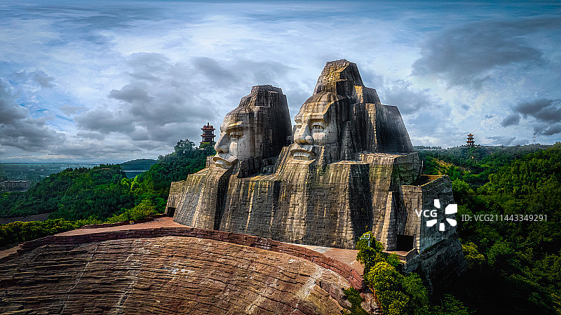 郑州炎黄二帝雕像图片素材