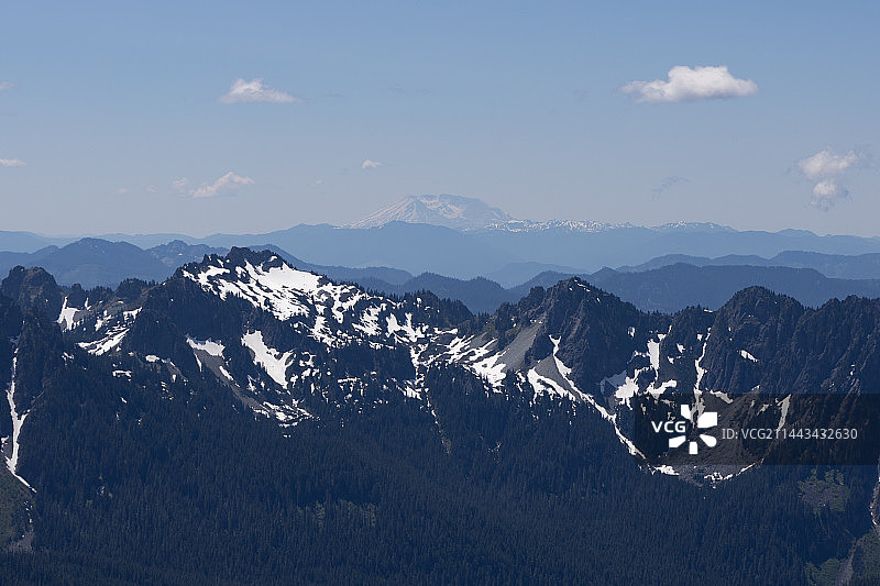 雷尼尔雪山图片素材
