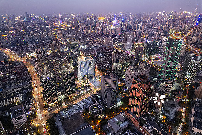 建筑设计效果夜景商务商业购物办公虹桥航拍夜景图片素材