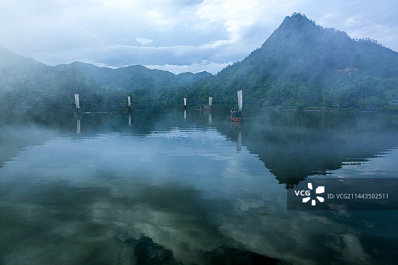 瓯江帆影图片素材