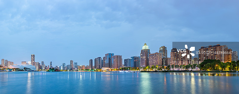 金沙湖公园夜景 杭州夜景 下沙 钱塘区 杭州城市建筑夜景 金沙湖夜景图片素材