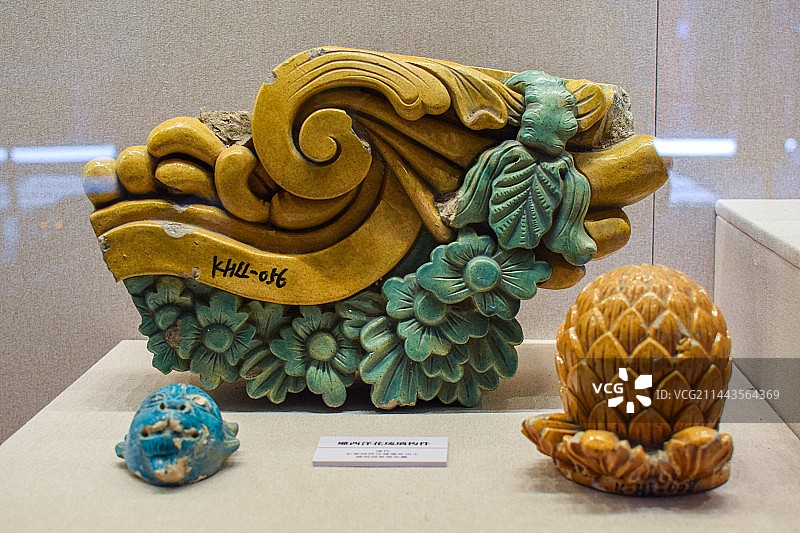 圆明园雕西洋花彩色琉璃构件图片素材