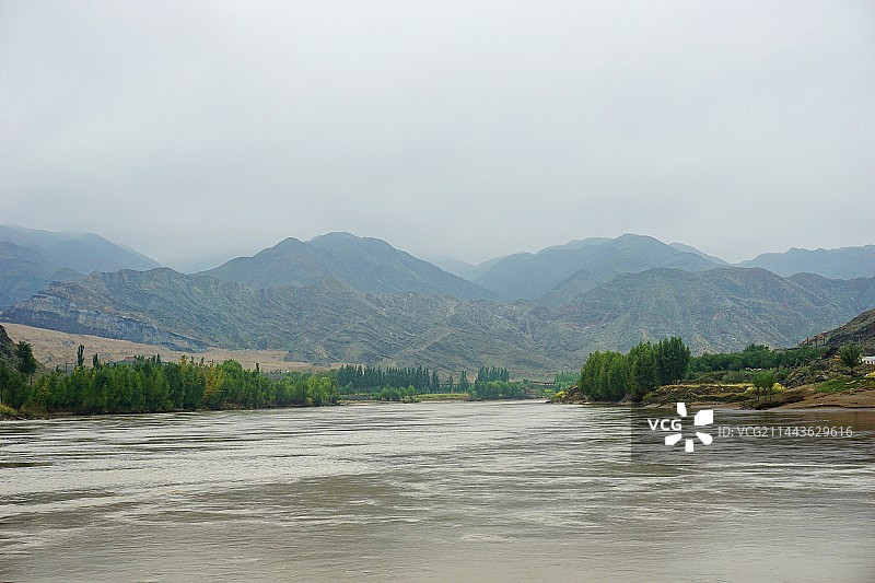 中国66号公路.黄河大转弯图片素材