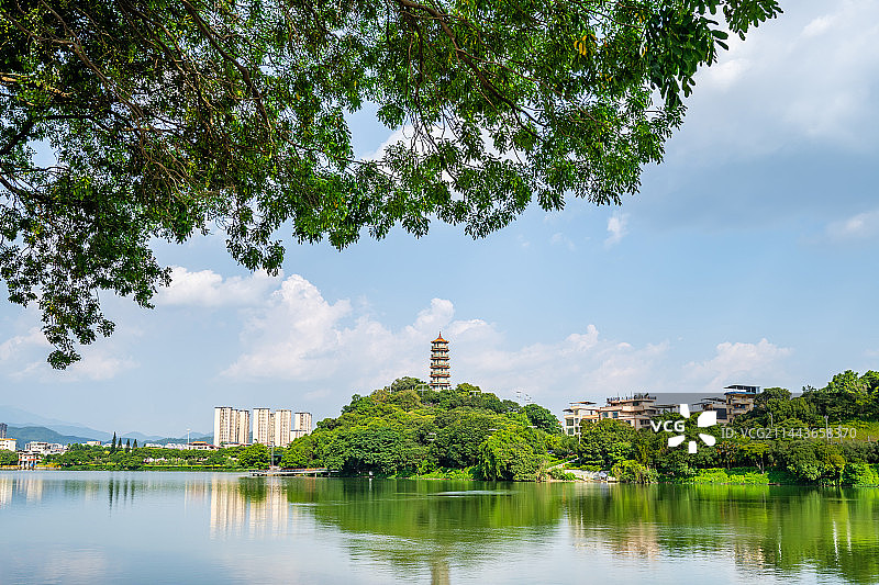 中国广州增城区南山古塔风光图片素材