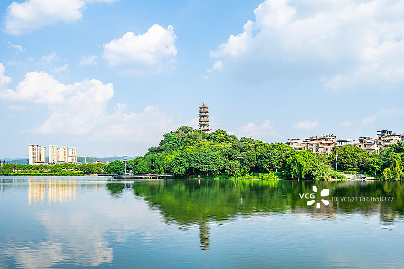 中国广州增城区南山古塔风光图片素材