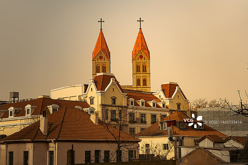 城市建筑的低角度视角图片素材